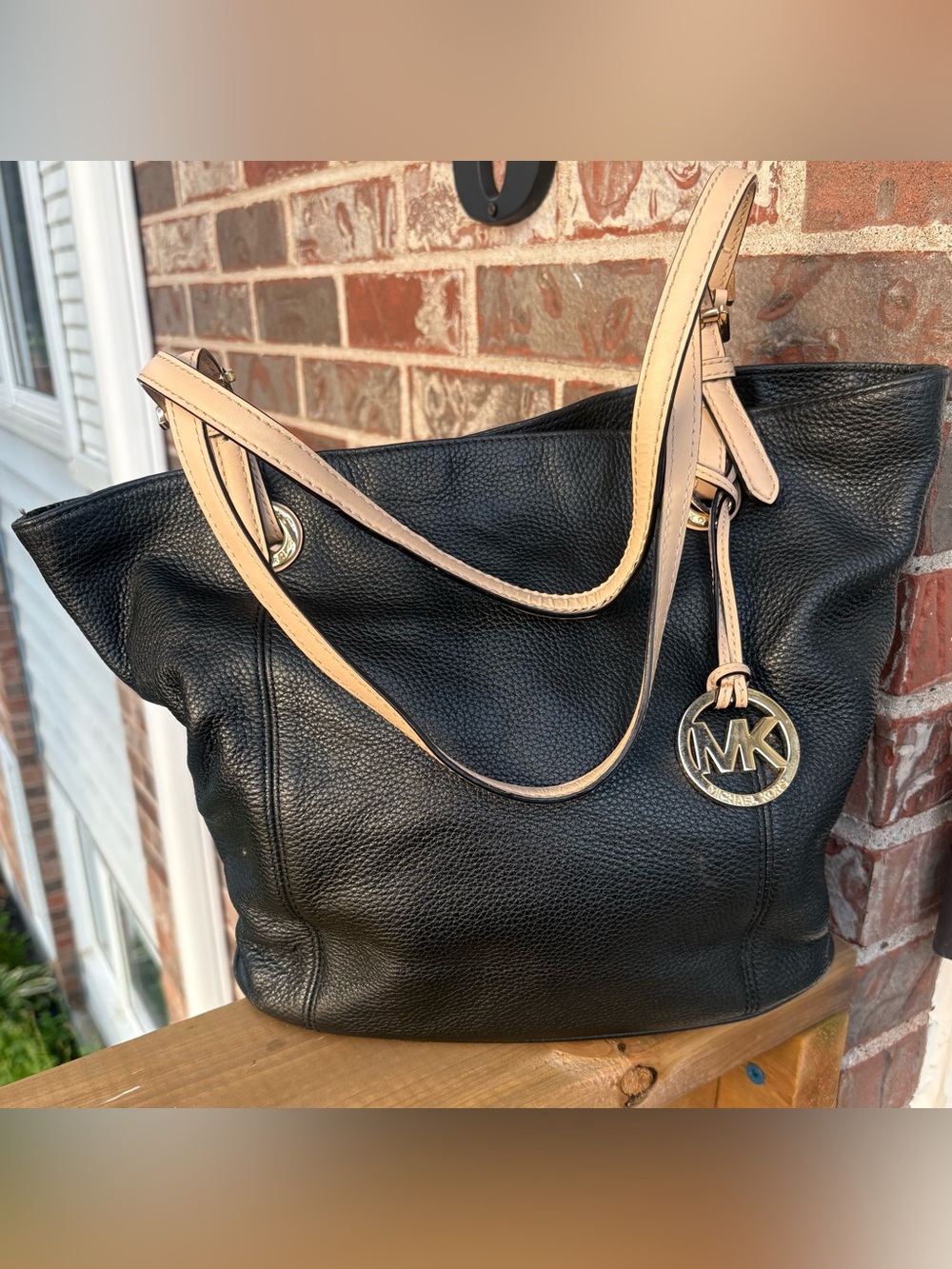 Michael Kors JetSet Tote Handbag Black Leather Shoulder Bag